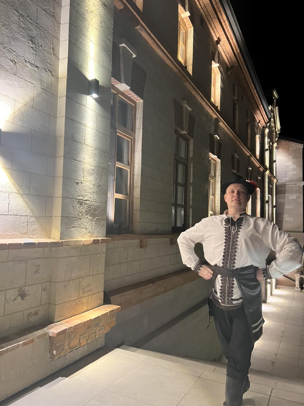 La 21 martie 2026, într-o atmosferă pitorească la Castel Mimi, a avut loc un spectacol deosebit susținut de dansatorii show-baletului Exclusive