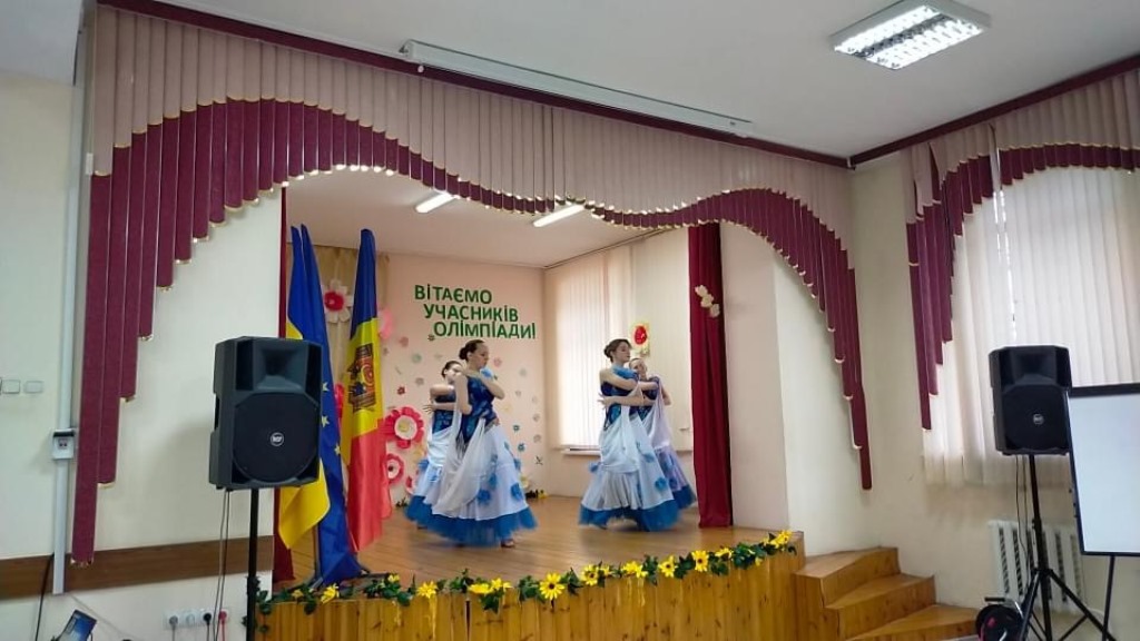 Школа танцев Exclusive Кишинев танцует на олимпиаде по Болгарскому и Украинскому языках